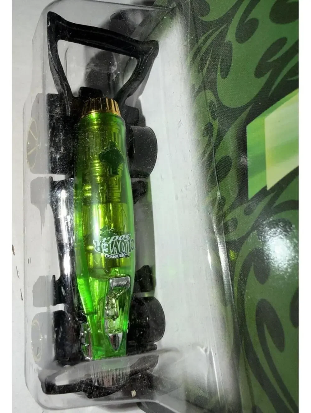 HOT WHEELS CLOVER CARS 2008 GREEN CARBONATOR DIECAST BOTTLE OPENER NEW SEALED